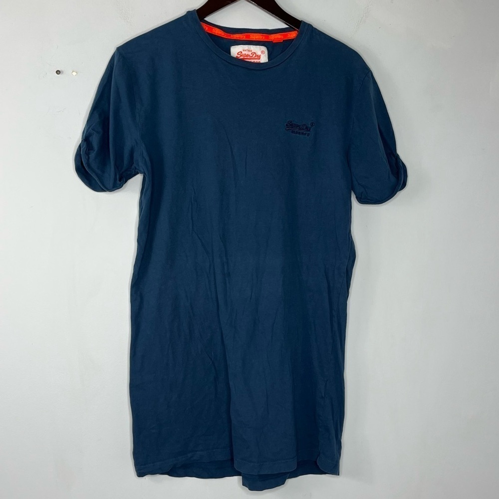 Super Dry Size Medium Men's Roll Sleeve Short T-Shirt Navy Embroidered Logo